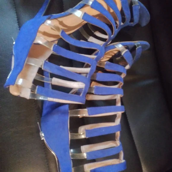 high heeled shoes/ Wild Diva Lounge is the brand - Picture 4 of 5